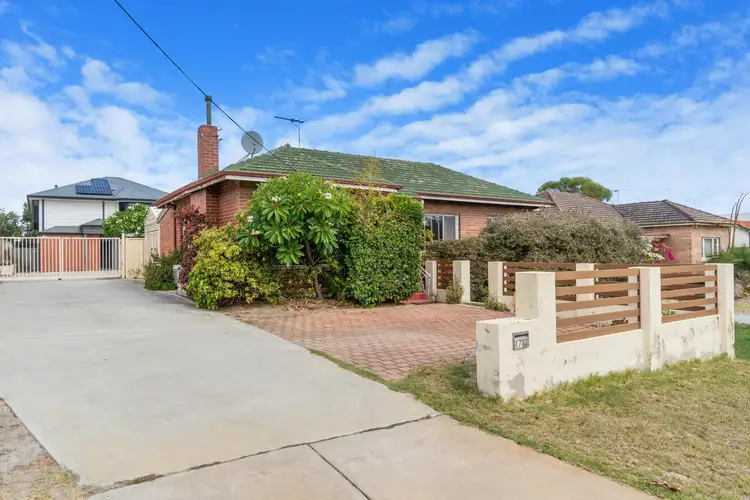 17 Maurice  Street, Embleton WA 6062