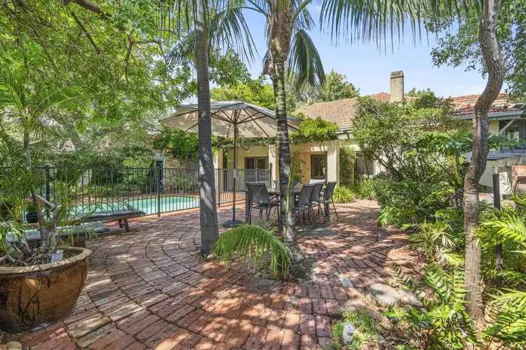 72 Viking Road, Dalkeith WA 6009