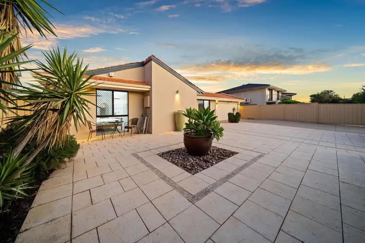 12 Sittella Street, Stirling WA 6021