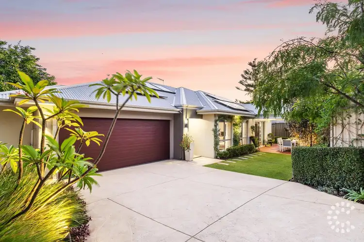 76A Rennie Crescent South, Hilton WA 6163