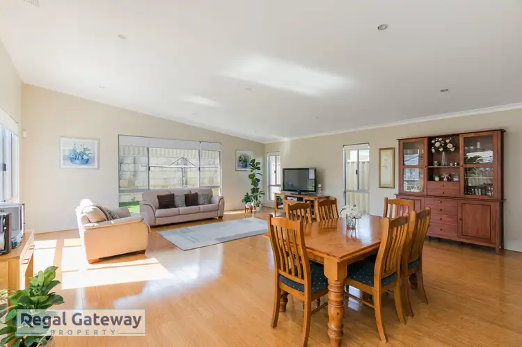 Sixth view of Homely house listing, 15 Blossom Chase, Aubin Grove WA 6164