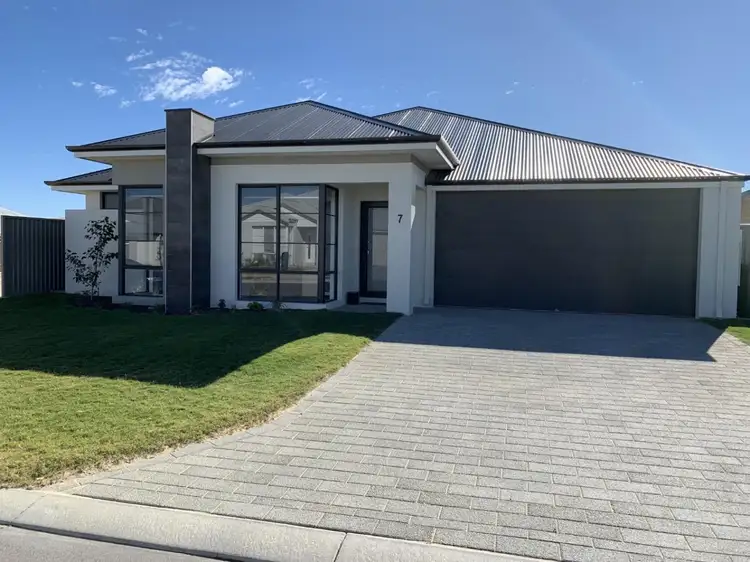 7 Cornell Street, Eglinton WA 6034