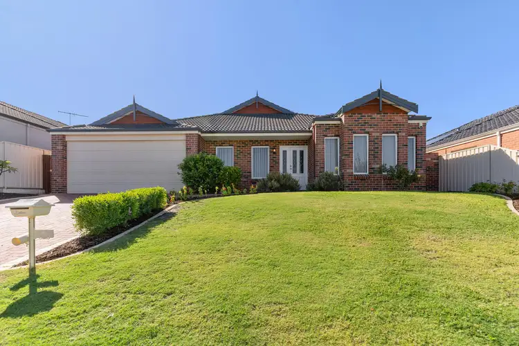 6 Massenger Street, Madeley WA 6065