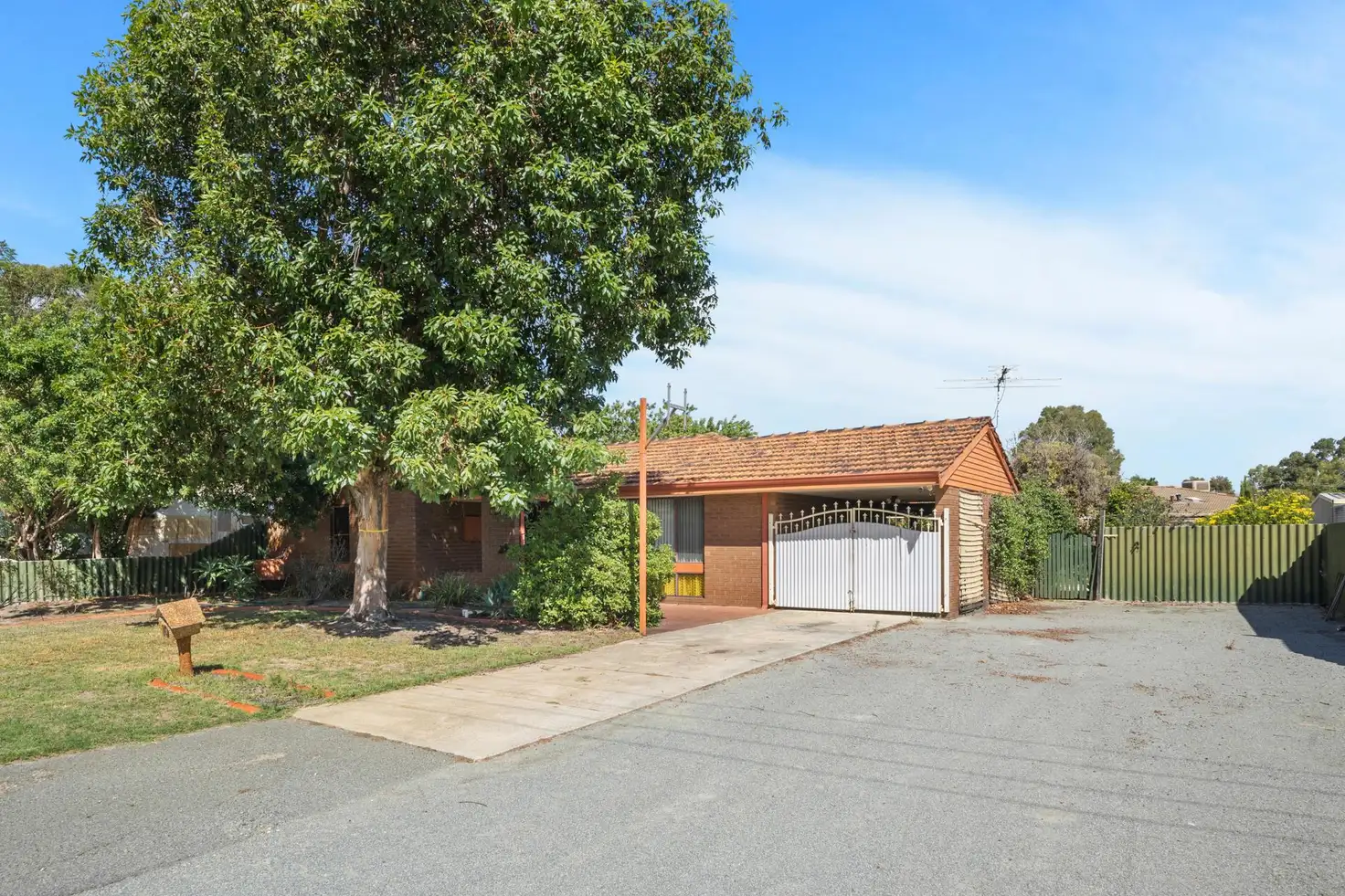 Main view of Homely house listing, 10 Cressida Way, Camillo WA 6111