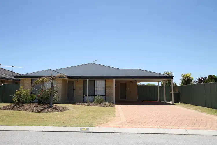 4 Adelong Circuit, Merriwa WA 6030