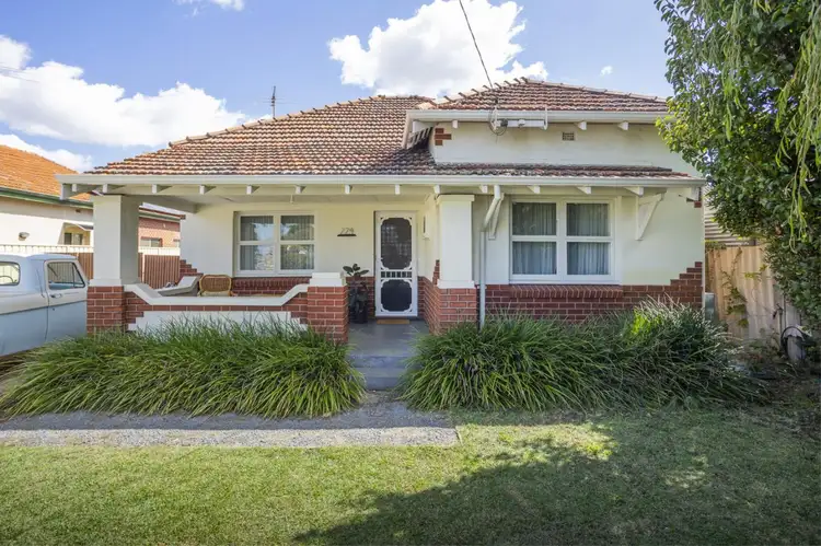 224 Railway Parade, Bayswater WA 6053