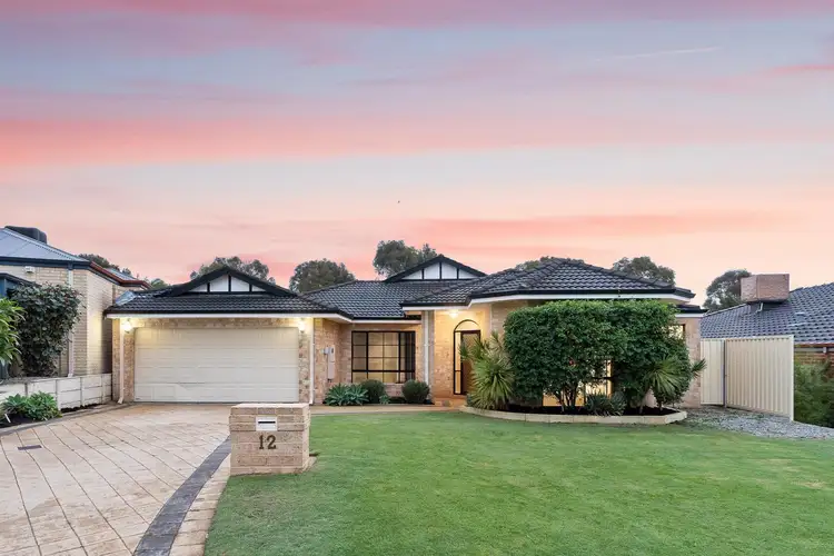 12 Callara Vista, Success WA 6164