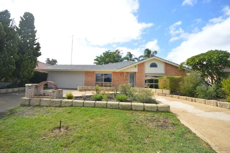 5 St James Place, Greenfields WA 6210