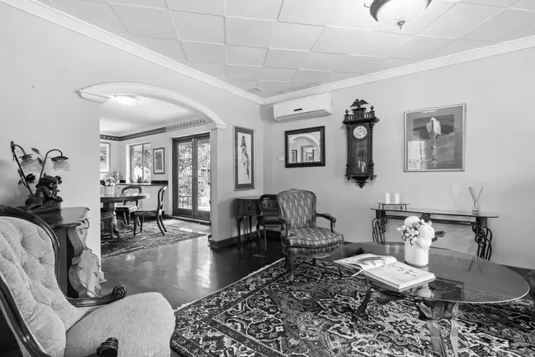 18 Queenscliffe Road, Doubleview WA 6018