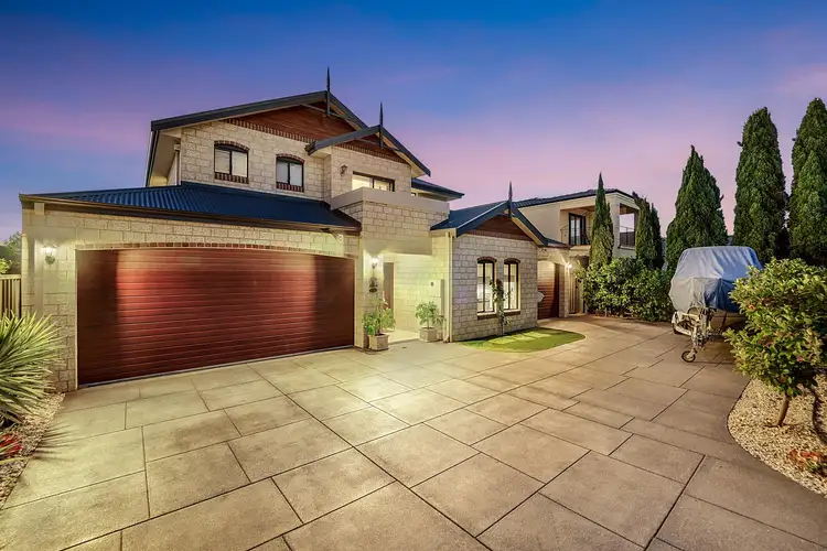 7 Orixa Crescent, Stirling WA 6021