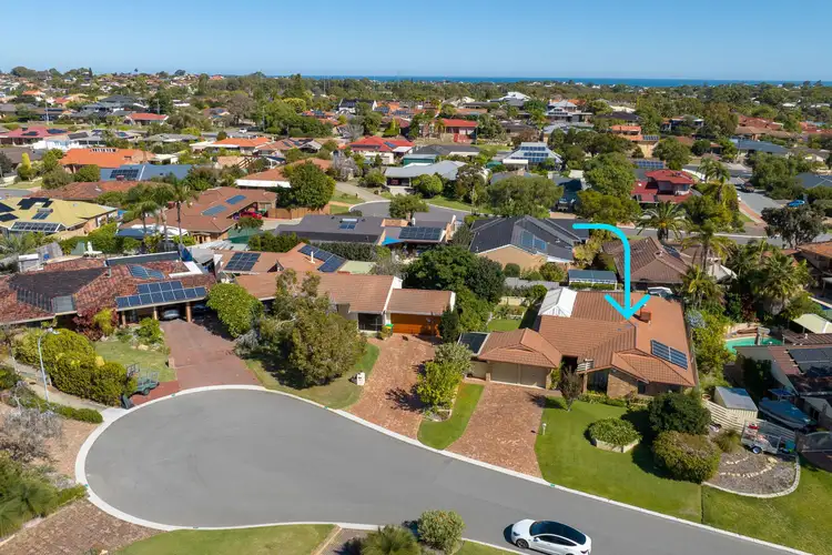 6 MacMillan Rise, Duncraig WA 6023