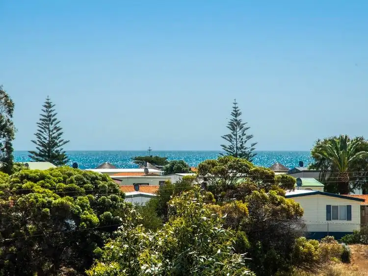 11 Jones Promenade, Seabird WA 6042