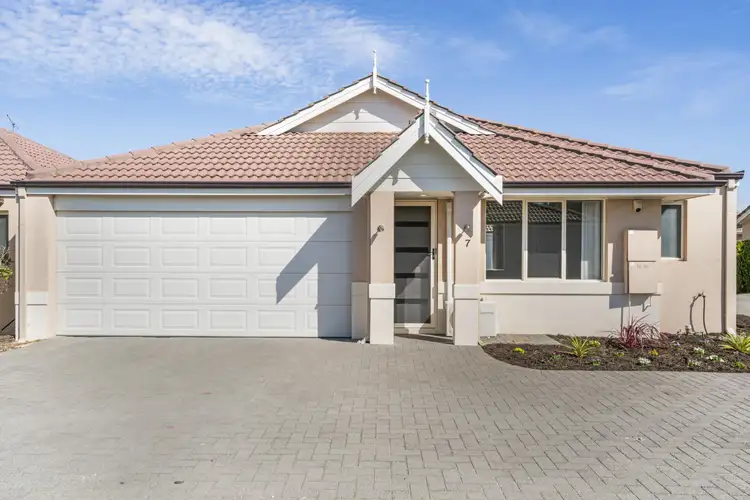 7/15 Durling Place, Kelmscott WA 6111