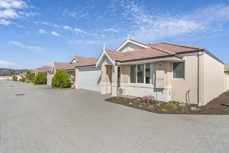 Second view of Homely house listing, 7/15 Durling Place, Kelmscott WA 6111