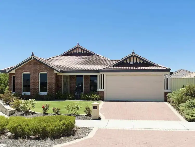 7 Farmaner Parkway, Ellenbrook WA 6069