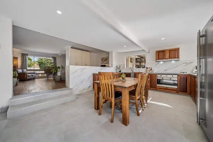 21 Clovelly Way
