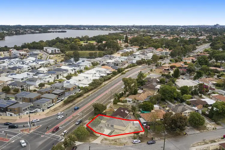 215a Manning Road, Waterford WA 6152