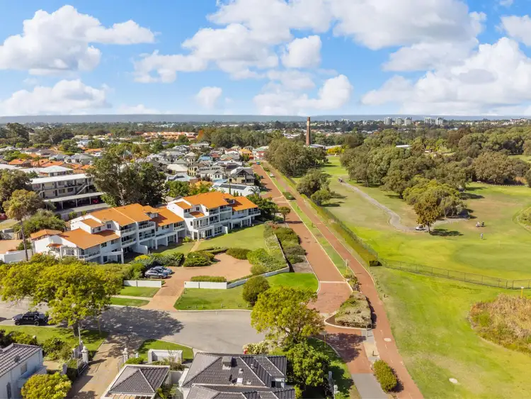 Second view of Homely unit listing, 4/18 Fogerthorpe Crescent, Maylands WA 6051