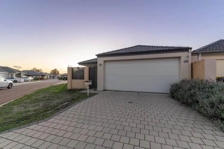 Second view of Homely house listing, 5 Avni Lane, Thornlie WA 6108