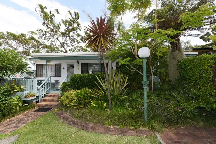 28 Greville Avenue, Sanctuary Point NSW 2540