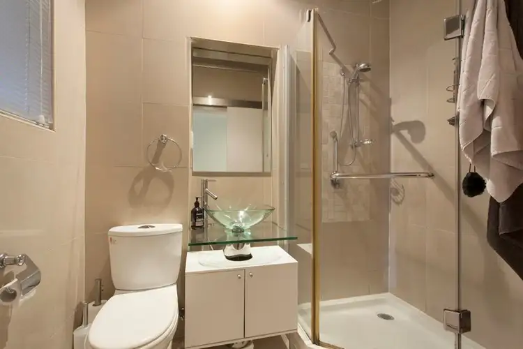 Fifth view of Homely apartment listing, 11/2A Washington Street, Toorak VIC 3142