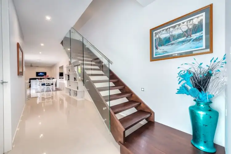 Fifth view of Homely other listing, 1/9 Nankeen Avenue, Paradise Point QLD 4216