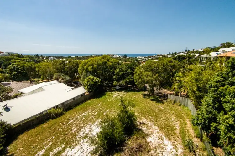 8 Voyagers Place, Sunrise Beach QLD 4567