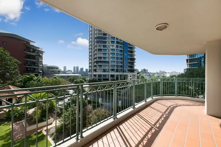 Main view of Homely apartment listing, 3/1 Goodwin Street, Kangaroo Point QLD 4169
