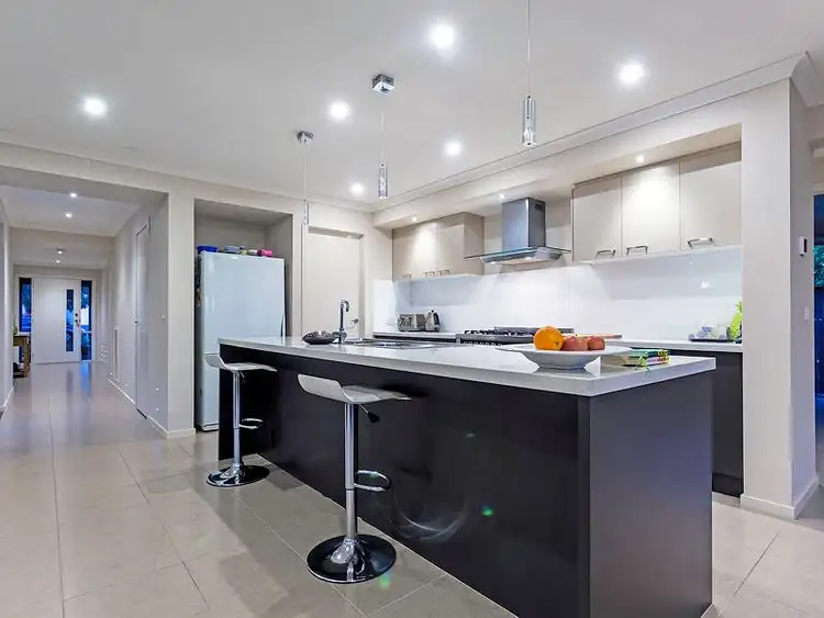 Seventh view of Homely house listing, 10 Soaring Road, Tarneit VIC 3029