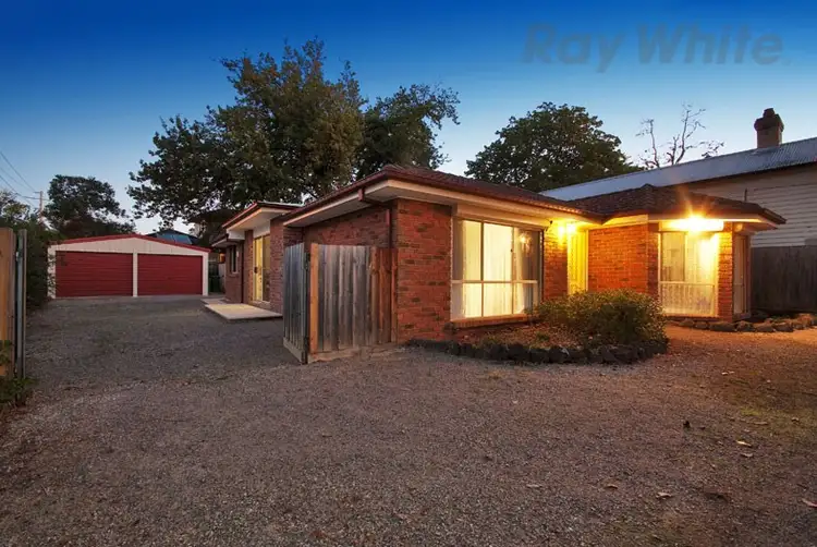 1 TAYLORS Road, Croydon VIC 3136