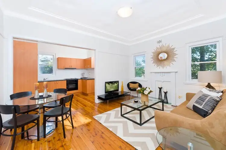 2/209 New Canterbury Road, Lewisham NSW 2049