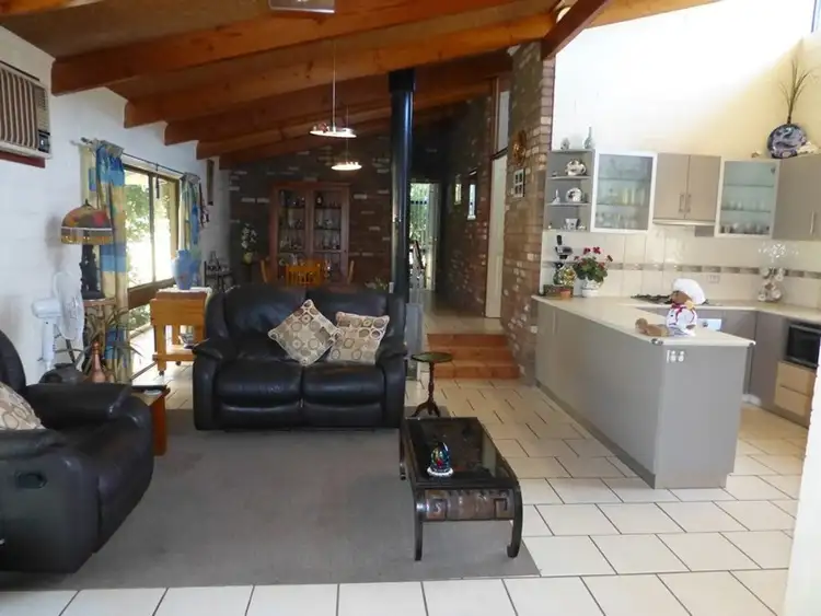 Fifth view of Homely house listing, 3 Scott Court, Echuca VIC 3564