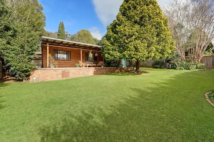 16 Dudley Street, Asquith NSW 2077