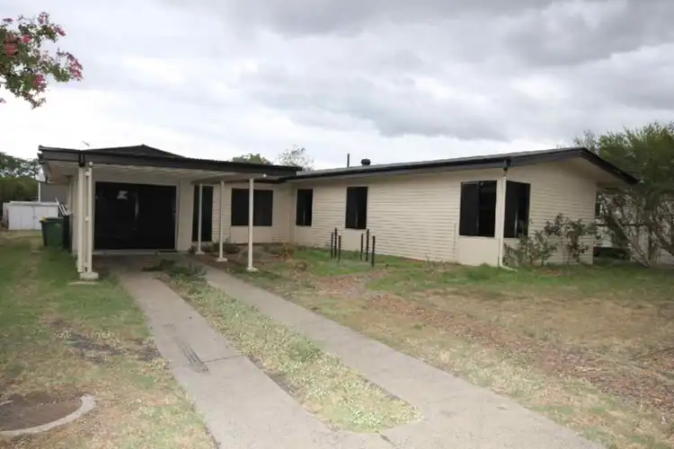 136 Drayton Street, Dalby QLD 4405