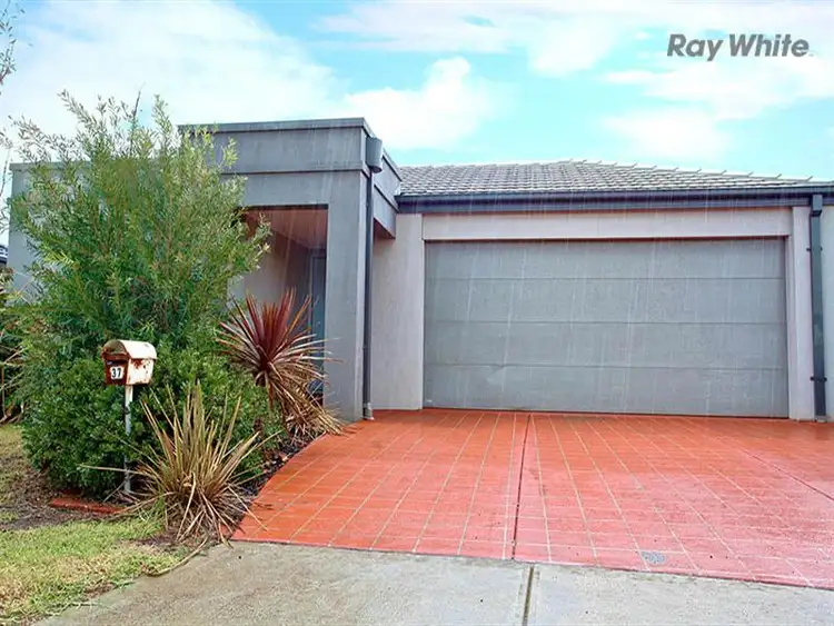 37 HAMISH Drive, Tarneit VIC 3029