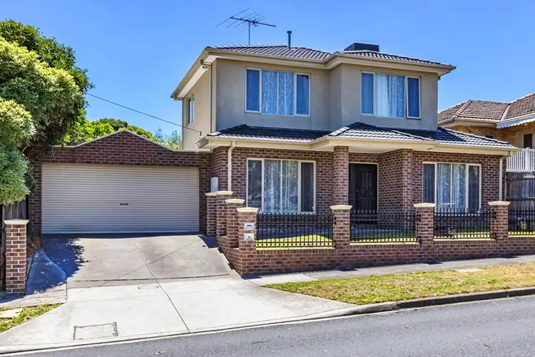 25 Kneale Drive, Box Hill North VIC 3129
