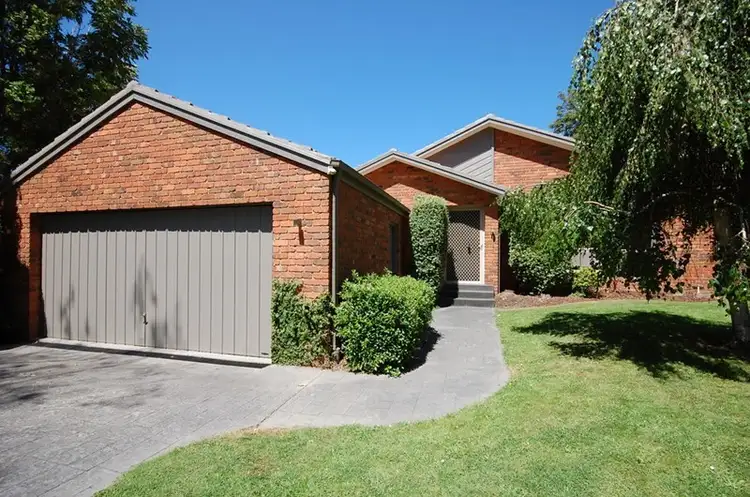 17 Lynwood Avenue, Ringwood East VIC 3135