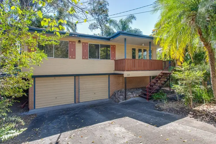 33 Pack Street, Jamboree Heights QLD 4074