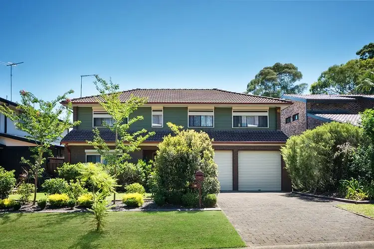 13 Ferguson Close, Menai NSW 2234