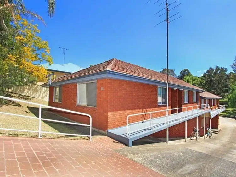 Main view of Homely unit listing, 3/58 Robertson Street, Coniston NSW 2500