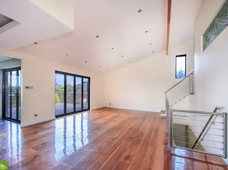 5 Baker Cresent, Figtree NSW 2525