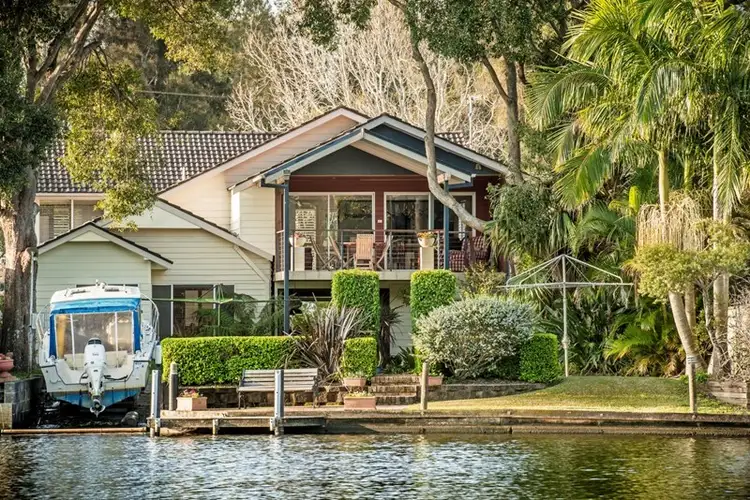 294 Geoffrey Road, Chittaway Point NSW 2261