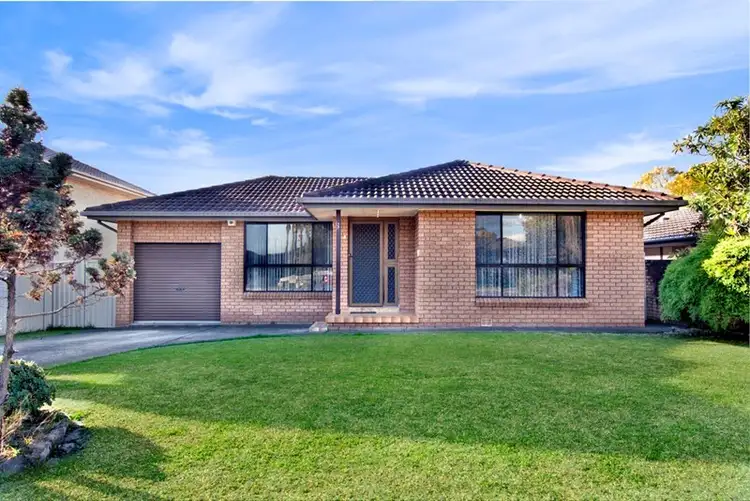 22 Salter Road, Bossley Park NSW 2176