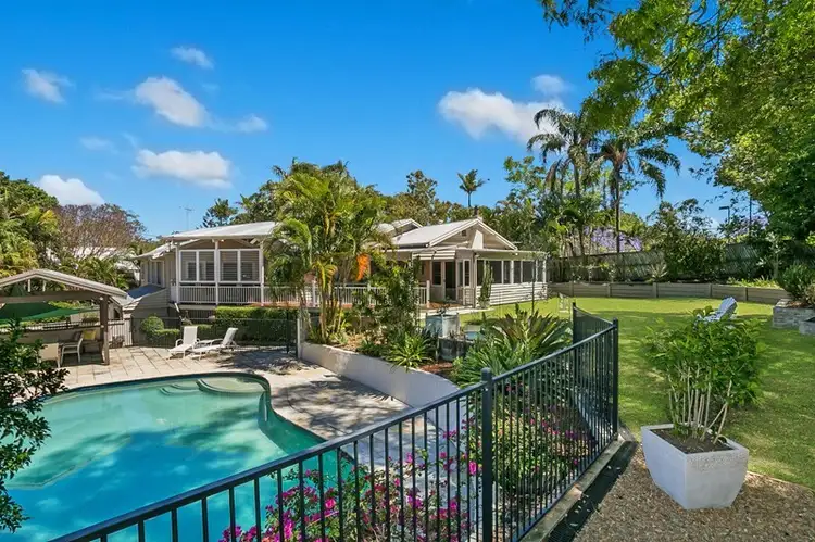 9 Woodberry Avenue, Sherwood QLD 4075