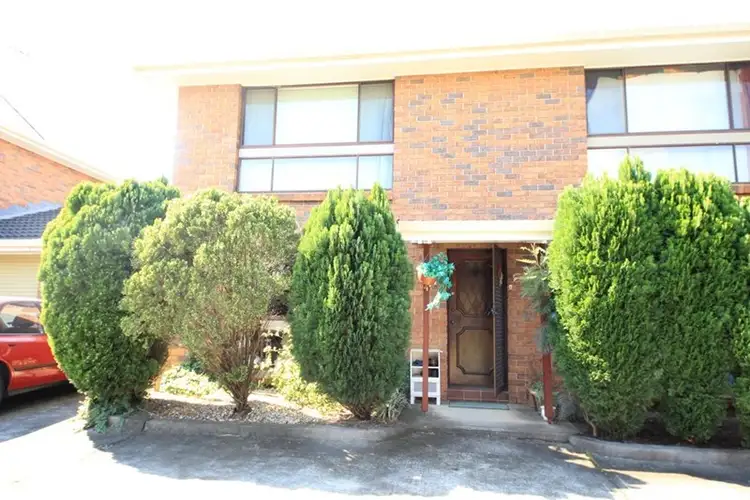 4/27 Myee Road, Macquarie Fields NSW 2564