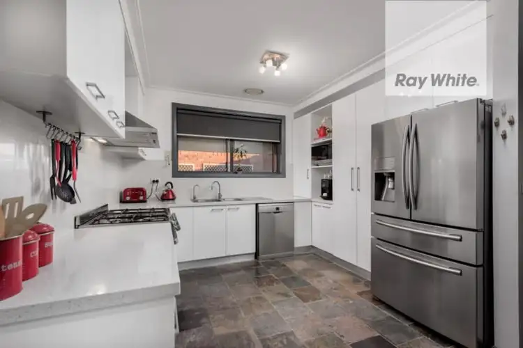 Fifth view of Homely house listing, 29 Hutchins Circuit, Bundoora VIC 3083