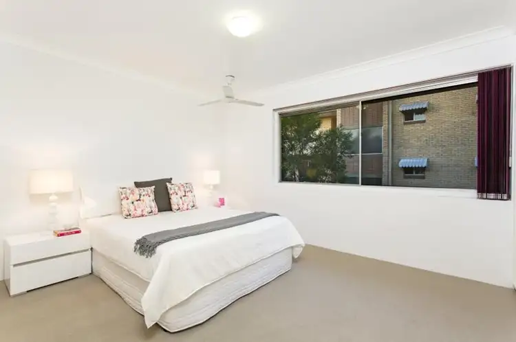 Fourth view of Homely unit listing, 4/16 Kitchener Street, Coorparoo QLD 4151
