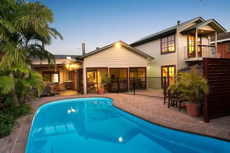 14 Gilmore Street, West Wollongong NSW 2500