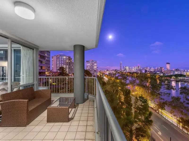Main view of Homely unit listing, 18/56 Dunmore Terrace, Auchenflower QLD 4066