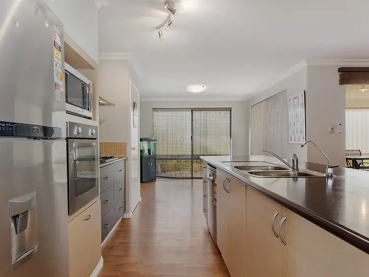 Sixth view of Homely house listing, 8 Wilson Pass, Baldivis WA 6171